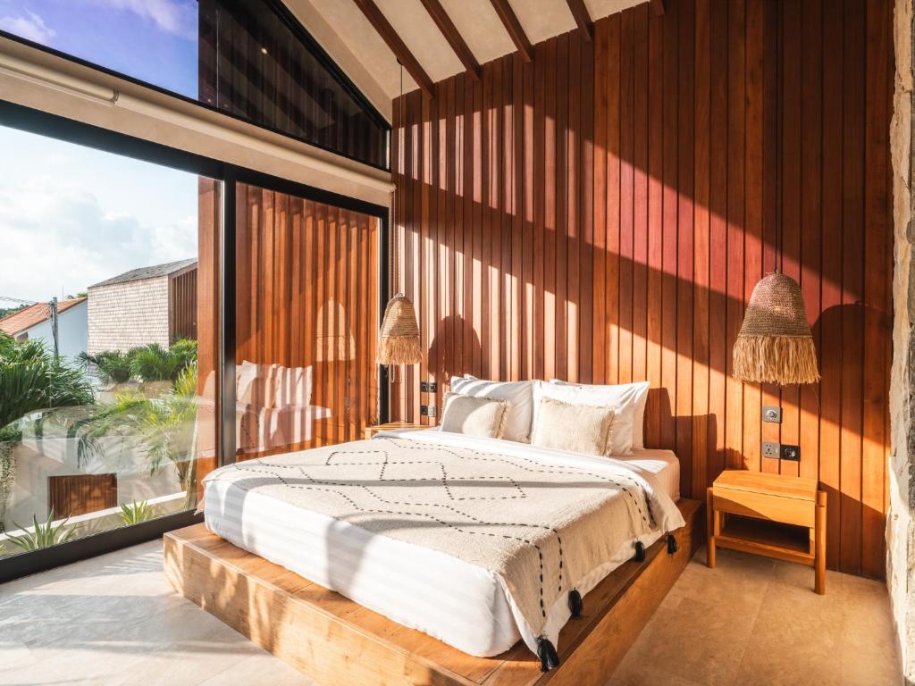 Blacksand Villas Echo Beach Canggu - 13