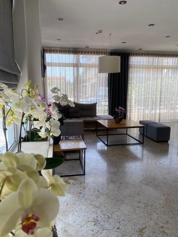 Posedenie v ubytovaní Messini Hotel