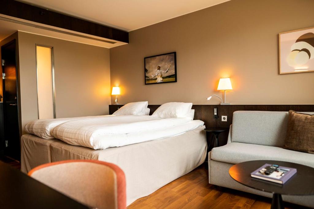 
Standard Family Room
