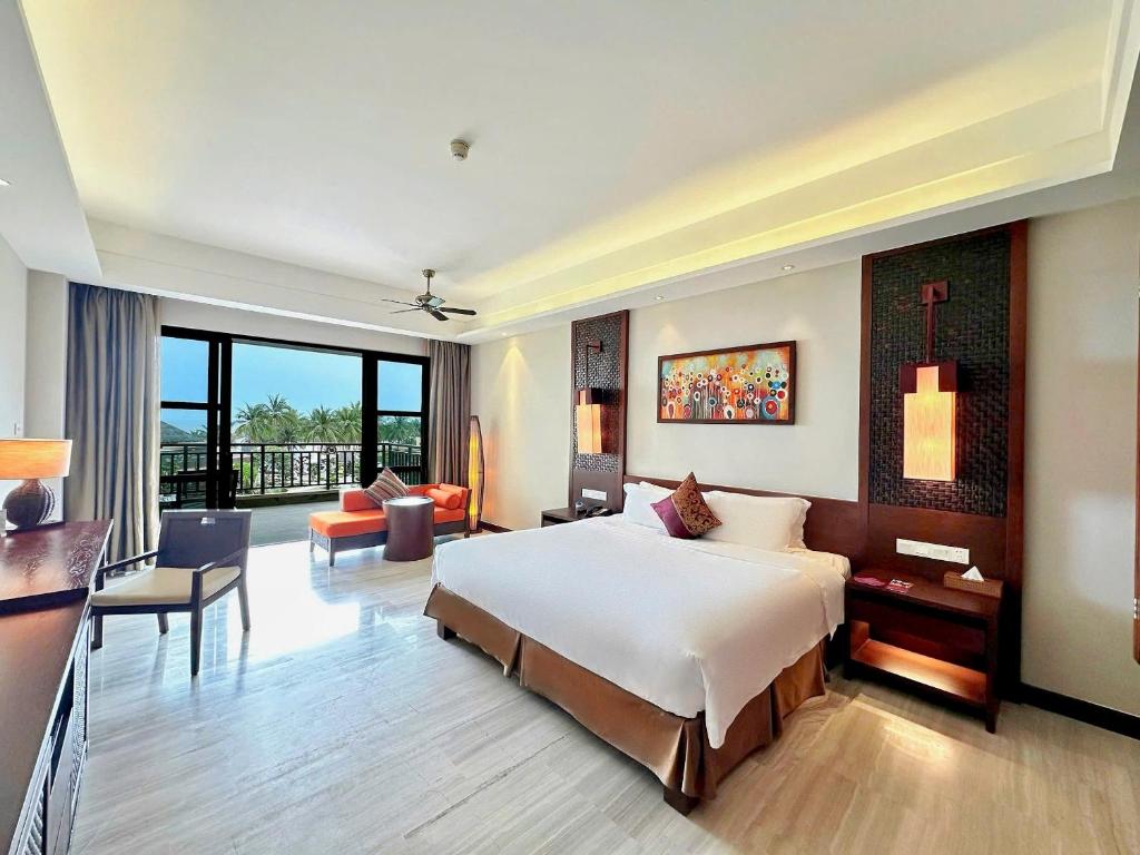 Premier Double Room with Balcony and Garden View