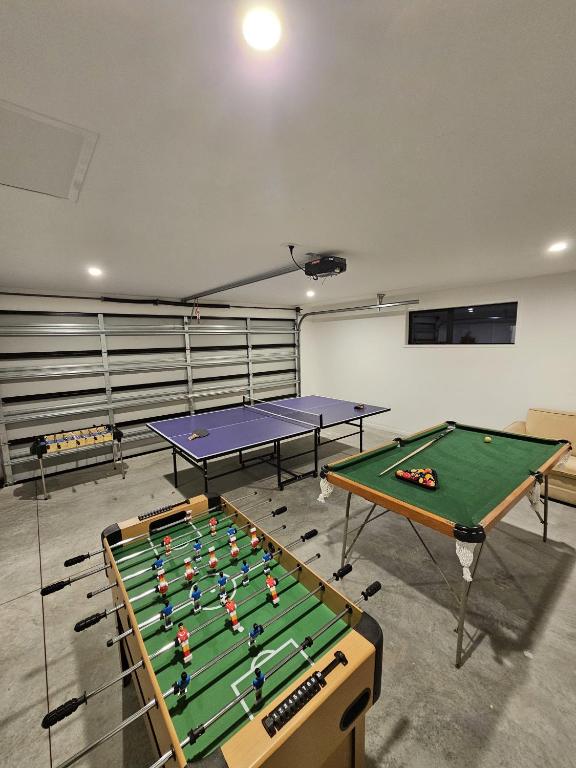 Family home, Game Zone & Outdoor Fireplace- Sleeps 10 - Resim 9