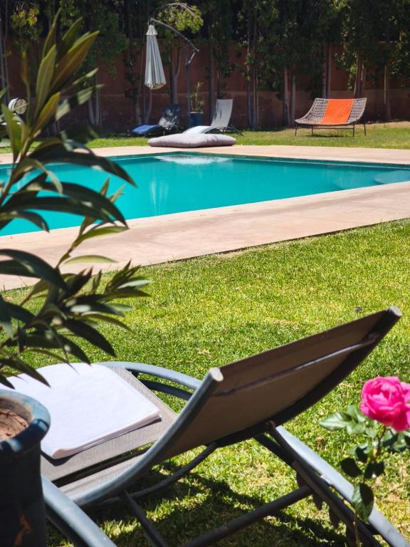 Bazén v ubytování BKAN RIAD MARRAKECH nebo v jeho okolí
