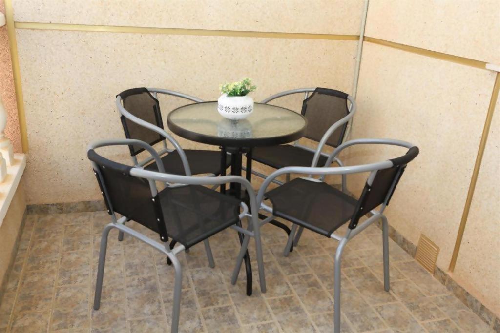 Posezení v ubytování R-5080 La Mata Apartment