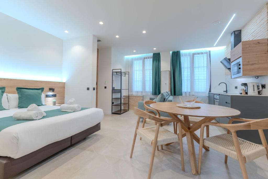 Apartamentos La Basílica by BeAlicante - Resim 33