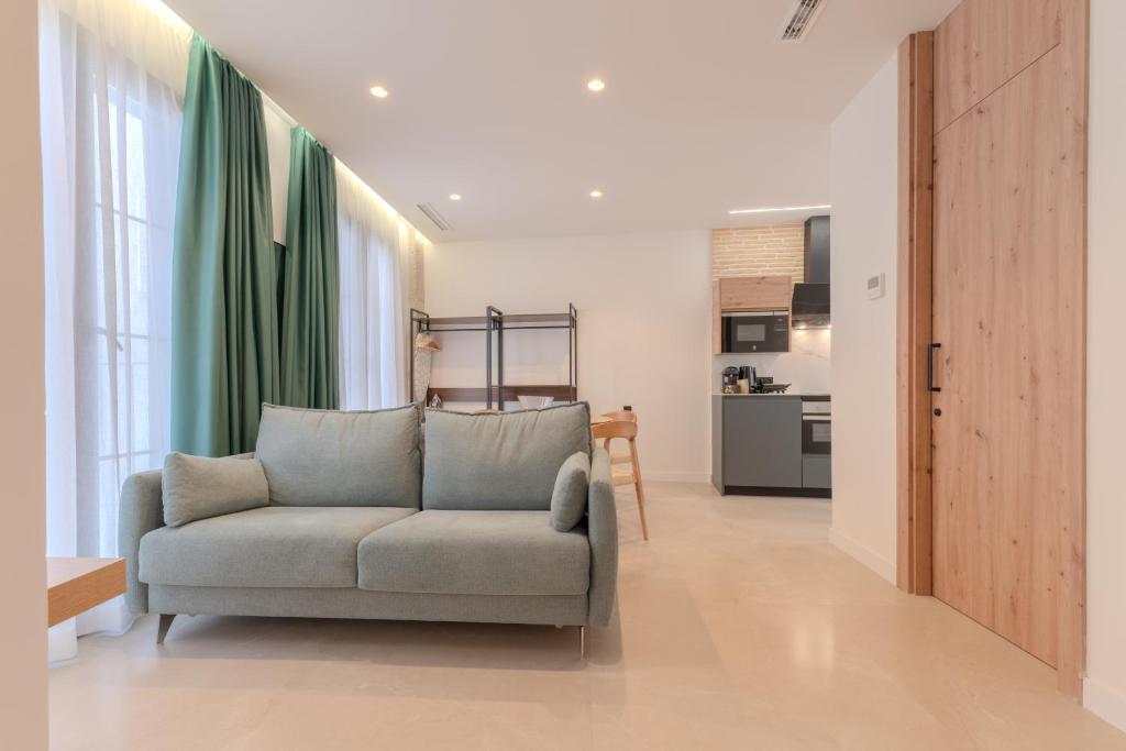 Apartamentos La Basílica by BeAlicante - Resim 35