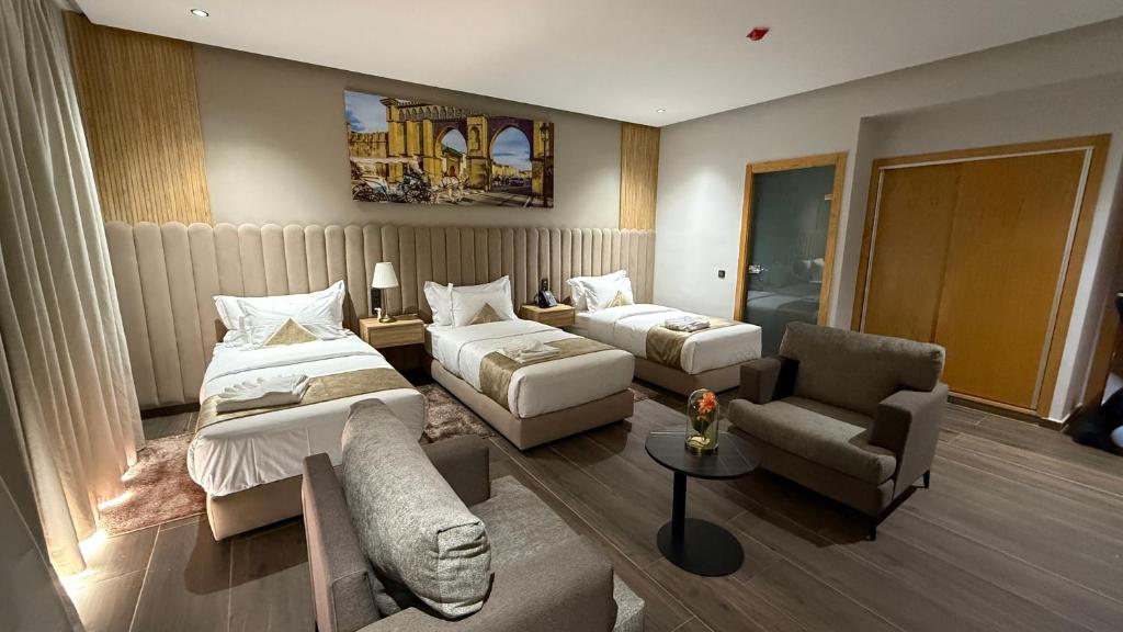 Postel nebo postele na pokoji v ubytování Luxury hotel