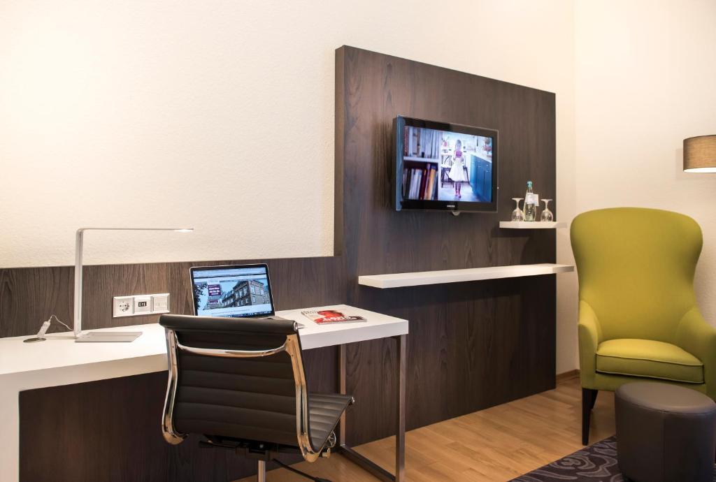 Collegium Leoninum - Resim 19