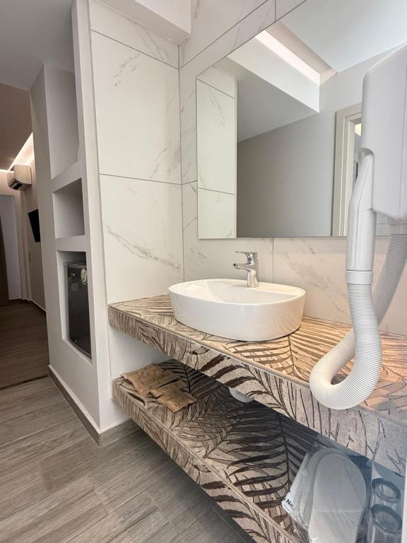 Bagno di Crystal Beach Hotel