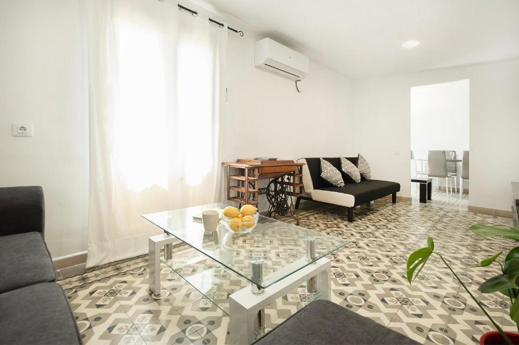 Catalan Charm 3BR w 15 Baths
