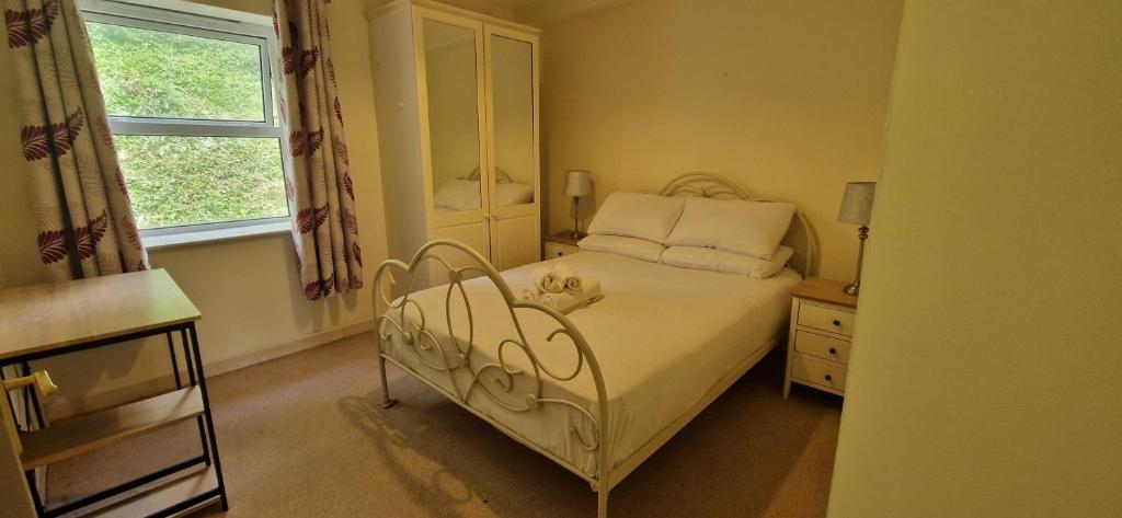 Voodi või voodid majutusasutuse Tidy Spacious & Quiet 2BD on Edge of Cork City toas