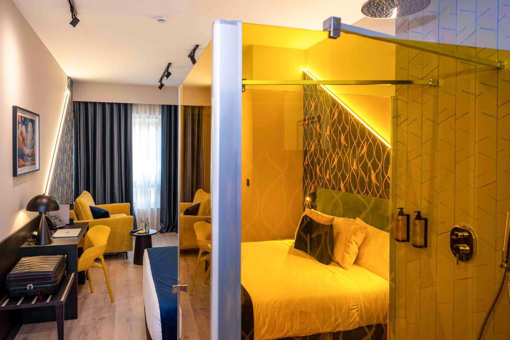 Hotel Pathos by Mimood Aparthotels - Resim 40