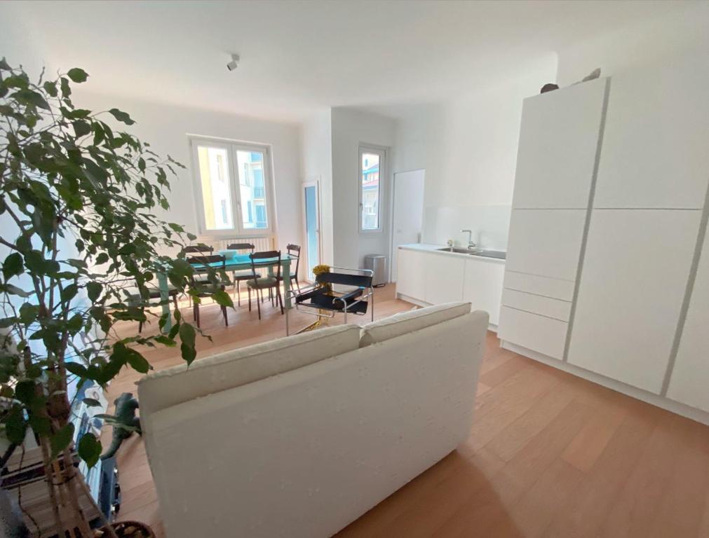 Francesco'S Place