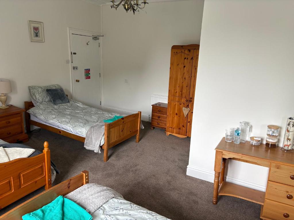 The Greyhound Inn - Family Room