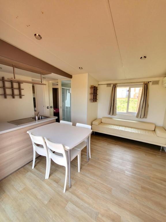 Bagno moderno in alloggio glamping