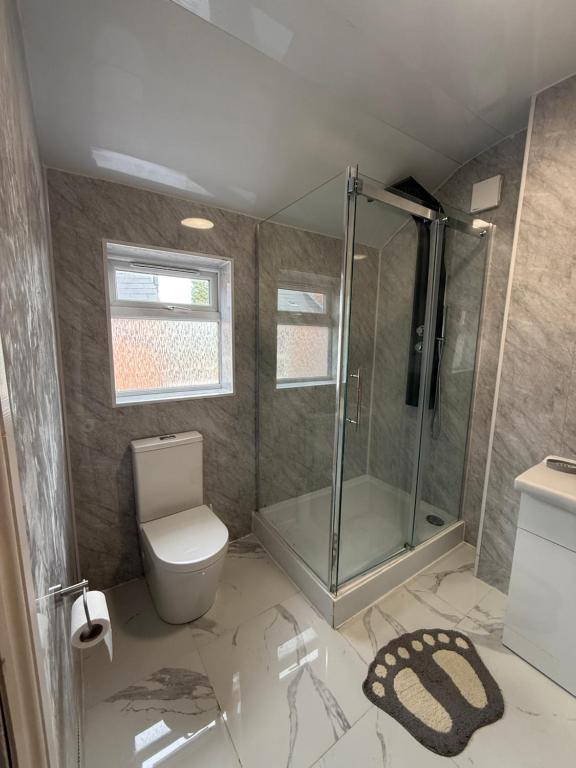 En-suite Rooms in beautiful Bournville Village - Resim 18