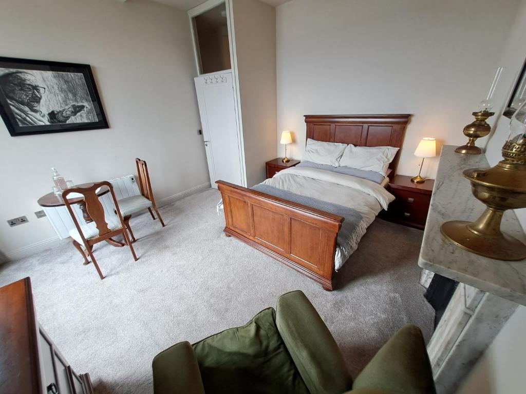 Postel nebo postele na pokoji v ubytování Westways House