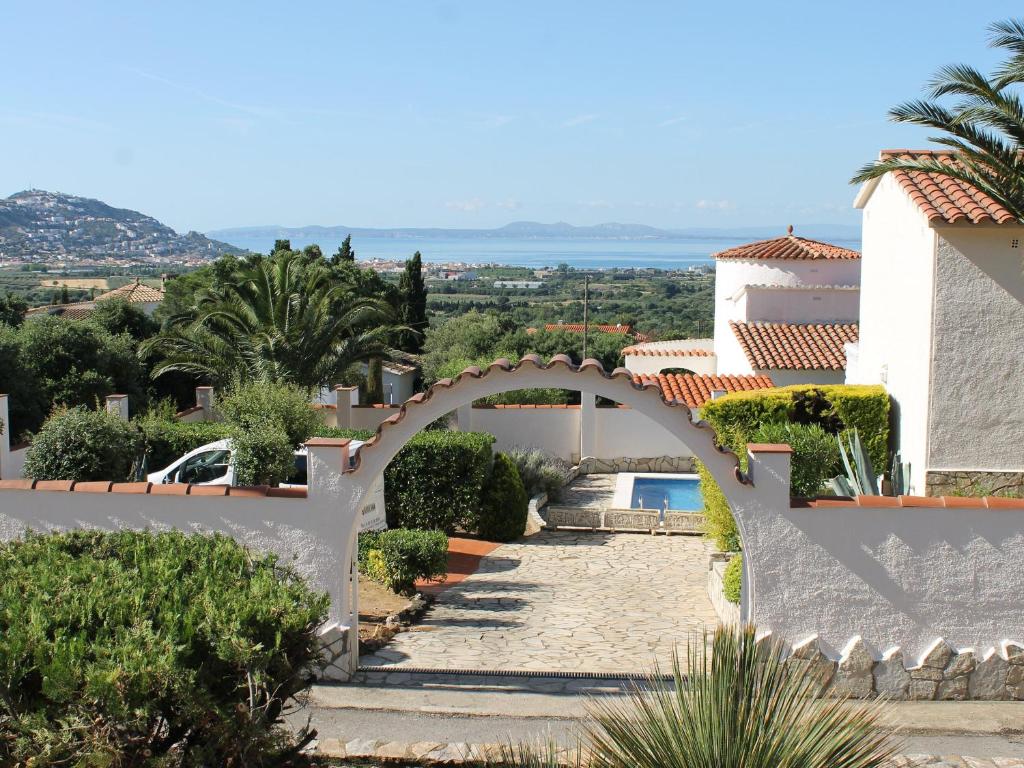 Maison à Roses avec piscine privée et vue pour 7 personnes.