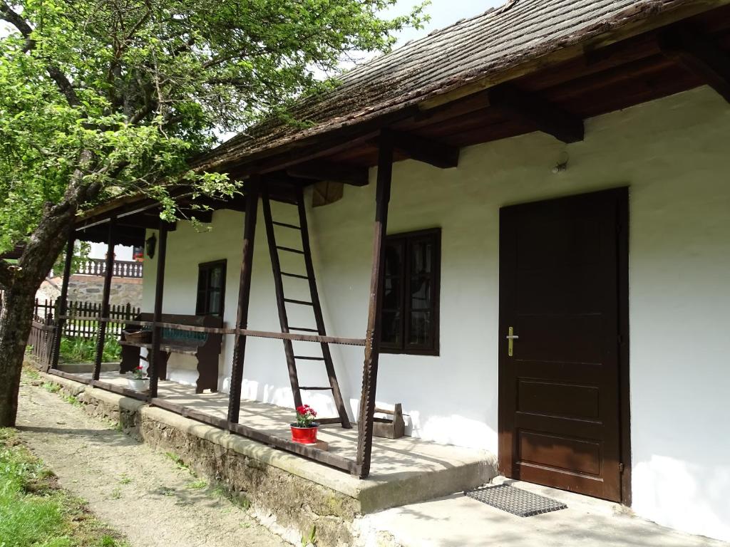 Budova, v ktorej sa apartmán nachádza