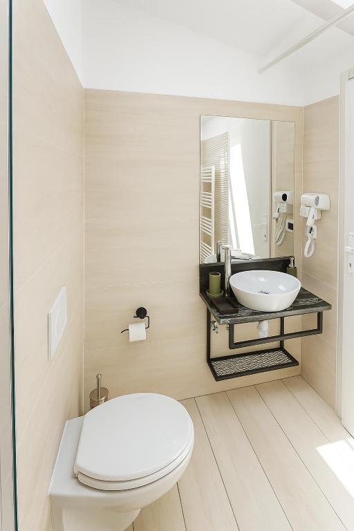 Arena 7-17 Central Suites - Resim 29