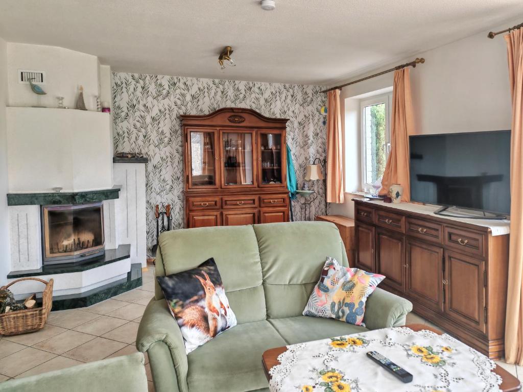 Μια τηλεόραση ή/και κέντρο ψυχαγωγίας στο An der Sonnenwiese