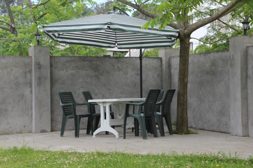 Patio nebo venkovní prostory v ubytování Guest House Kobuleti