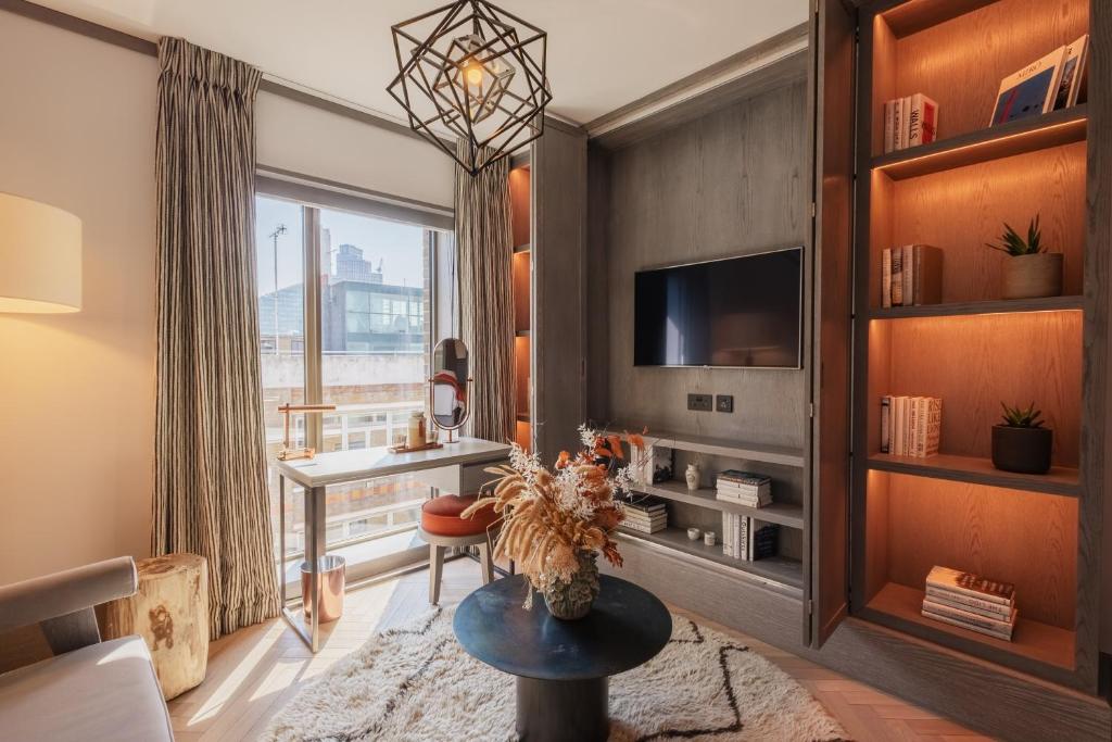 Hart Shoreditch Hotel London, Curio Collection by Hilton - Resim 26