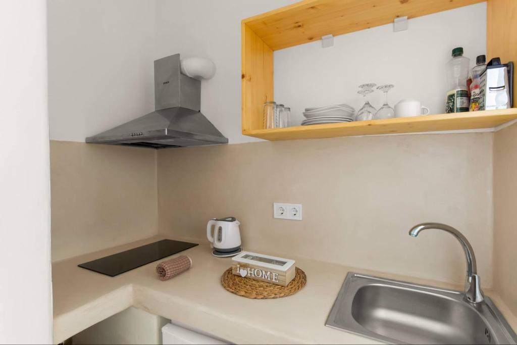 Kuchyň nebo kuchyňský kout v ubytování Athina Rooms - Lounge Apartments