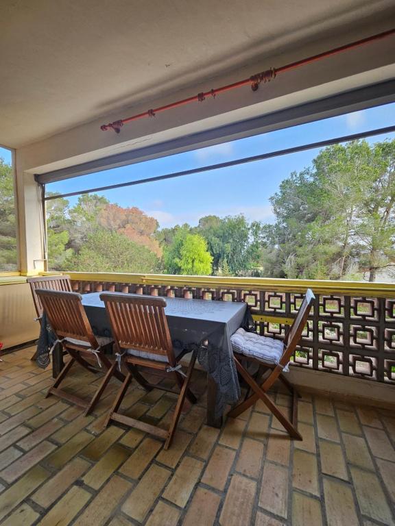 Μπαλκόνι ή βεράντα στο Appartamento Mitjorn, a 500 mt dalla spiaggia