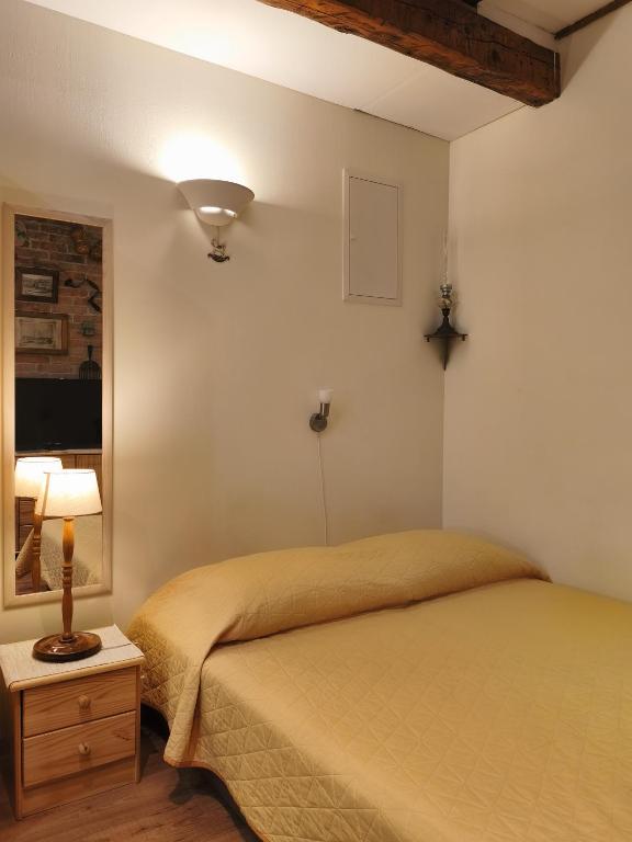 Postel nebo postele na pokoji v ubytování Guesthouse Trogir Proto-Free parking