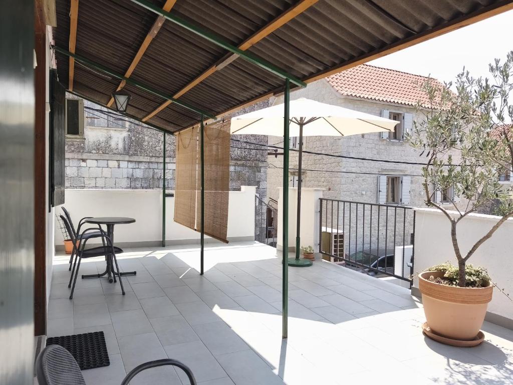Balkón nebo terasa v ubytování Guesthouse Trogir Proto-Free parking