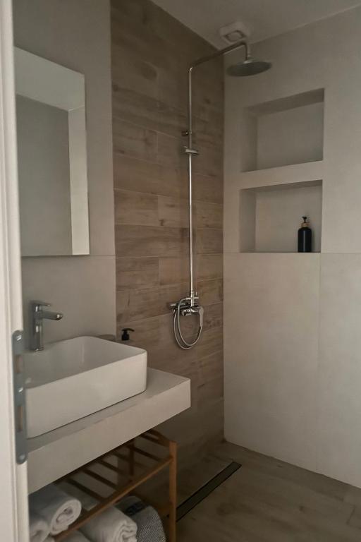 Milos Apartments - 3