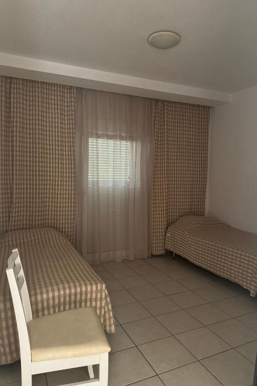 Milos Apartments - 11