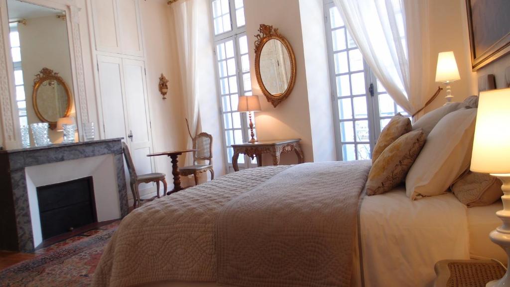 L'Invitation au Voyage - 16