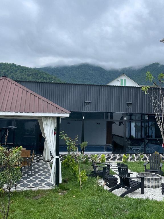 Milan Charming Villa with Indoor Heated Pool and Jacuzzi