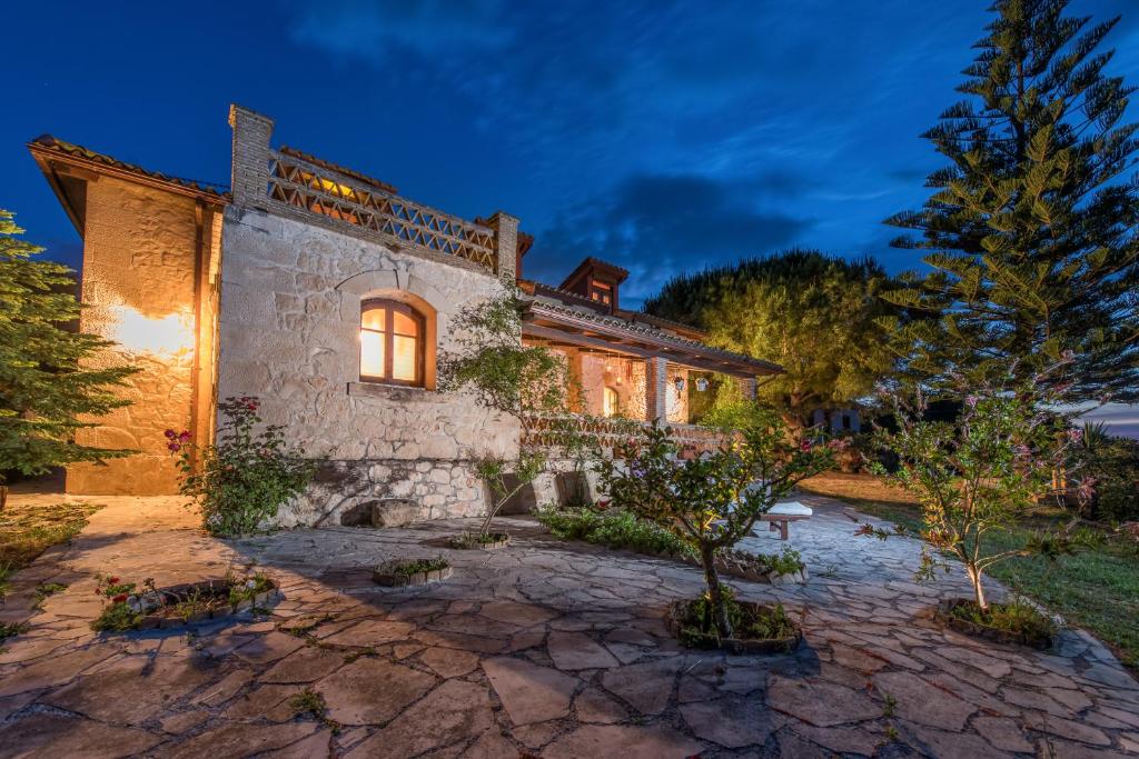 Zahrada ubytování Villa Kirstin in Dikopoulos Bioland, by ZanteWize