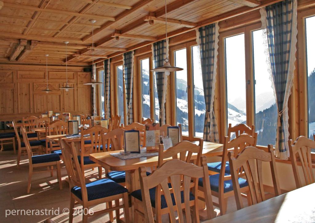Restaurace v ubytování Gast- und Ferienhof Christler