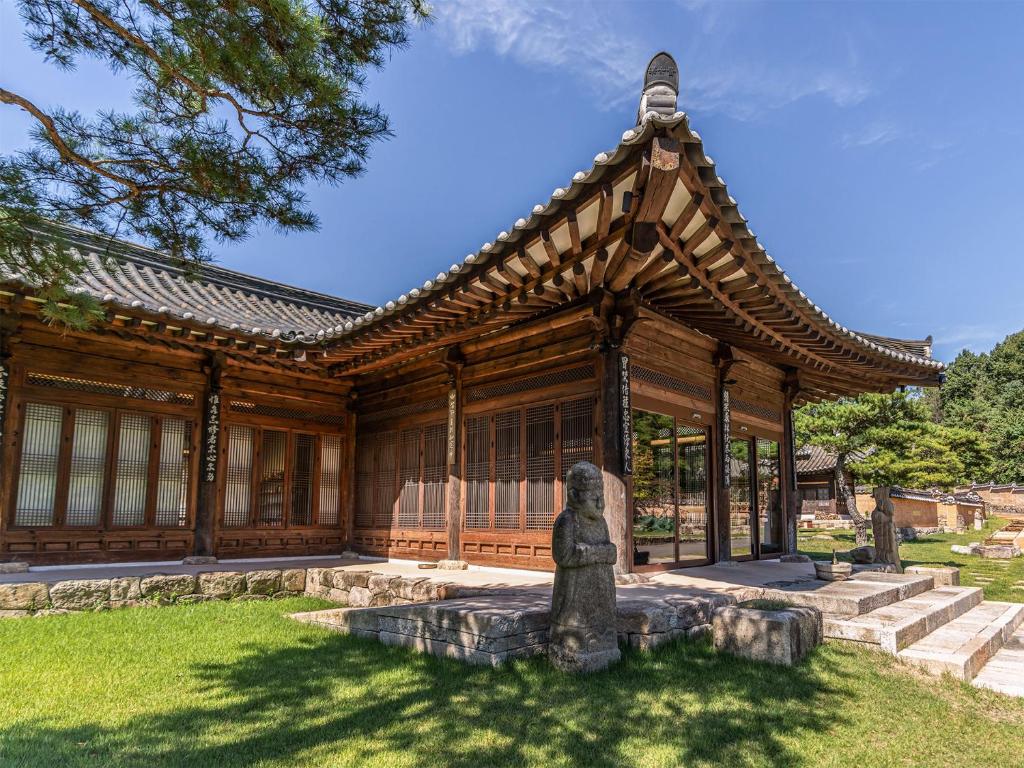 Zahrada ubytování Rakkojae Hahoe Hanok Hotel