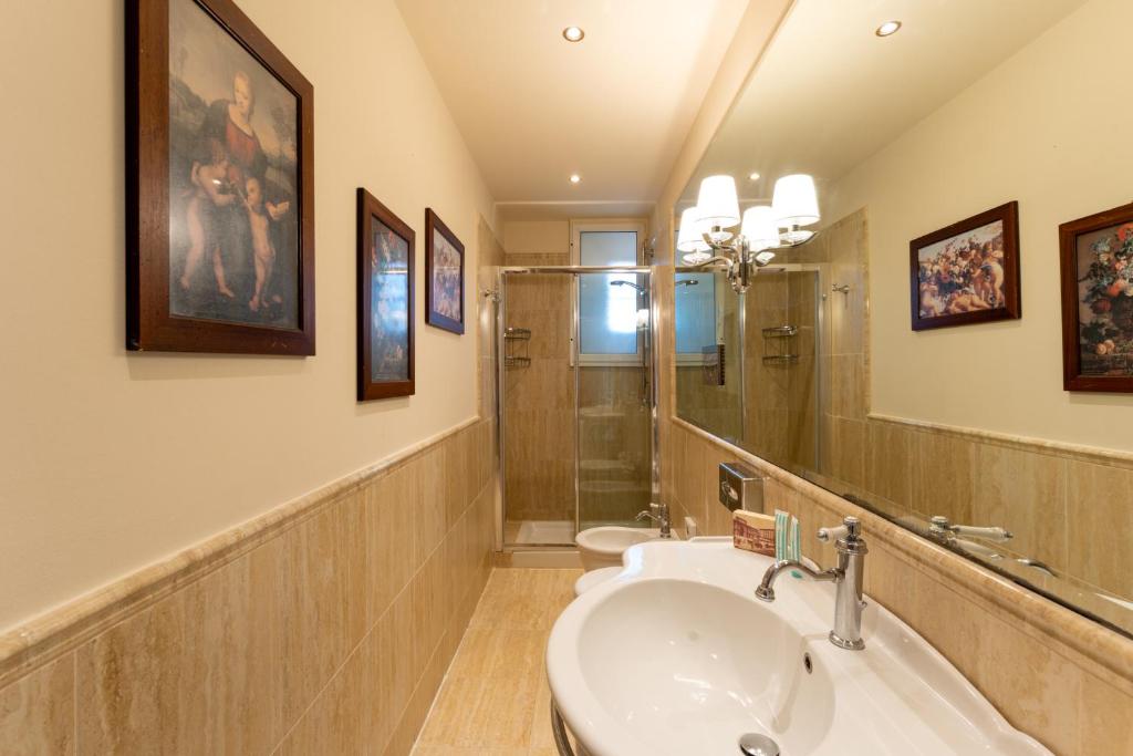 Koupelna v ubytování Hotel Pendini