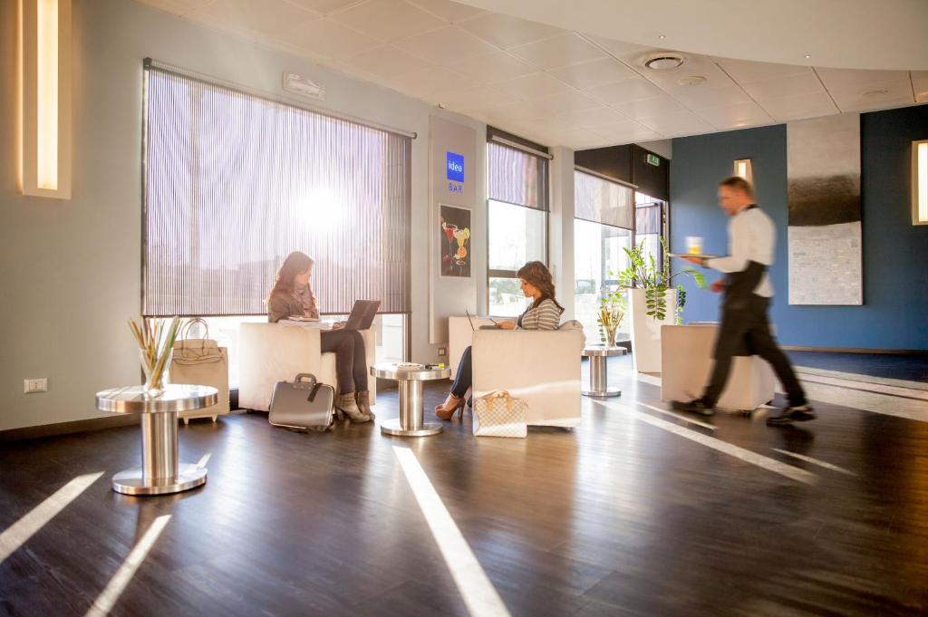 Idea Hotel Milano San Siro - Resim 37