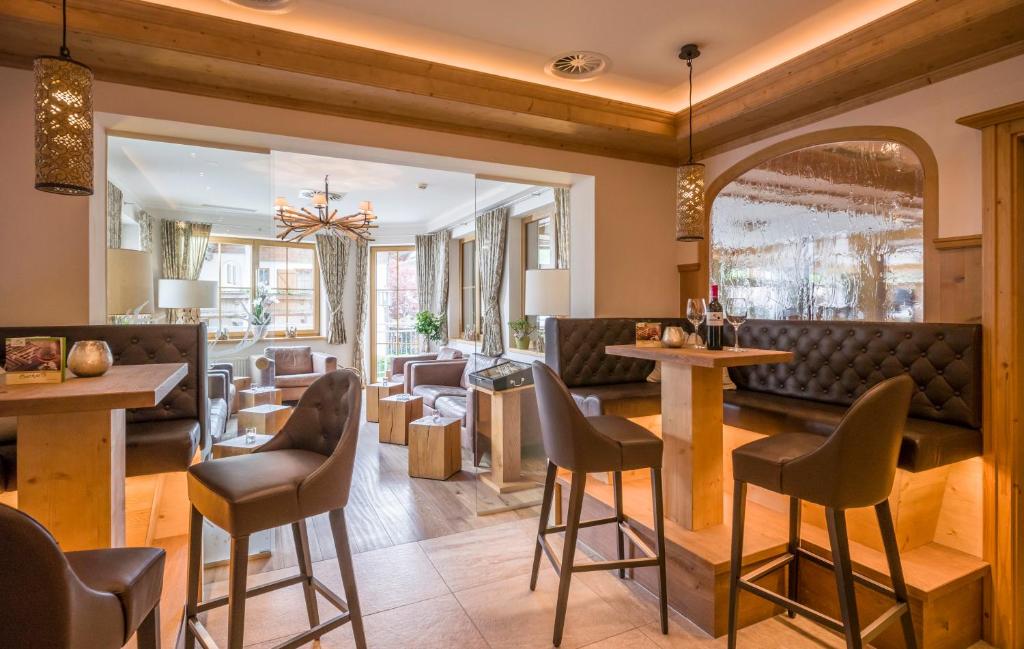 Posezení v ubytování Alpen Glück Hotel Kirchberger Hof