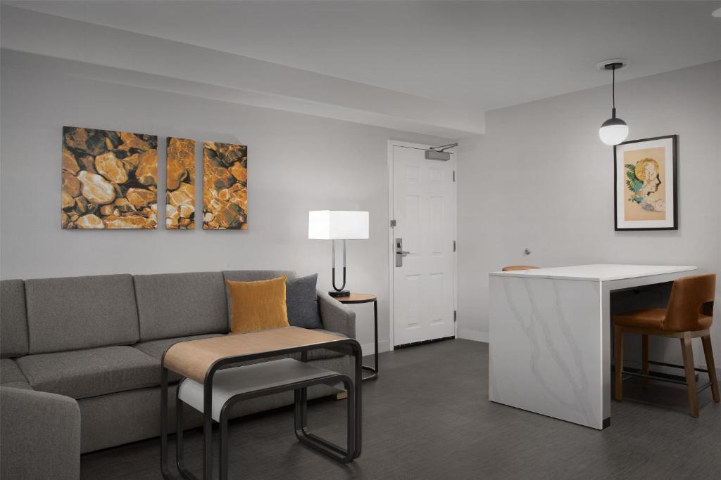 Homewood Suites by Hilton Vancouver-Portland - Suite 1 Chambre Lit King-Size - Non-Fumeurs