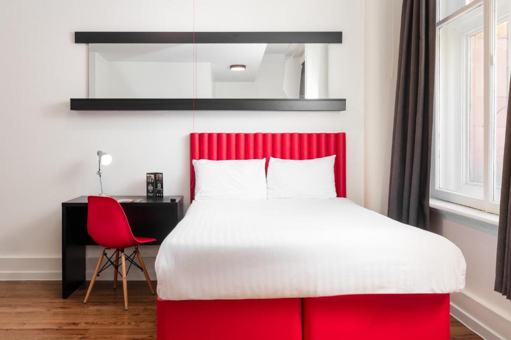 Tune Hotel Liverpool - Resim 11