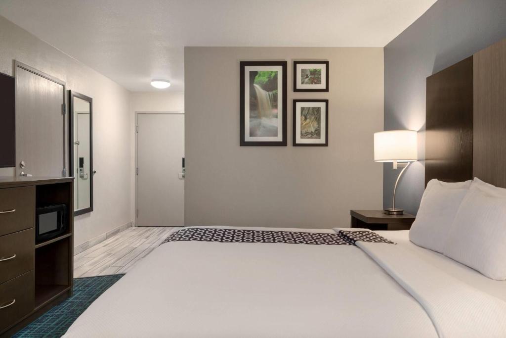 La Quinta Inn & Suites by Wyndham Peru Starved Rock St Park - Camera King - Accessibile Ai Disabili/Non Fumatori