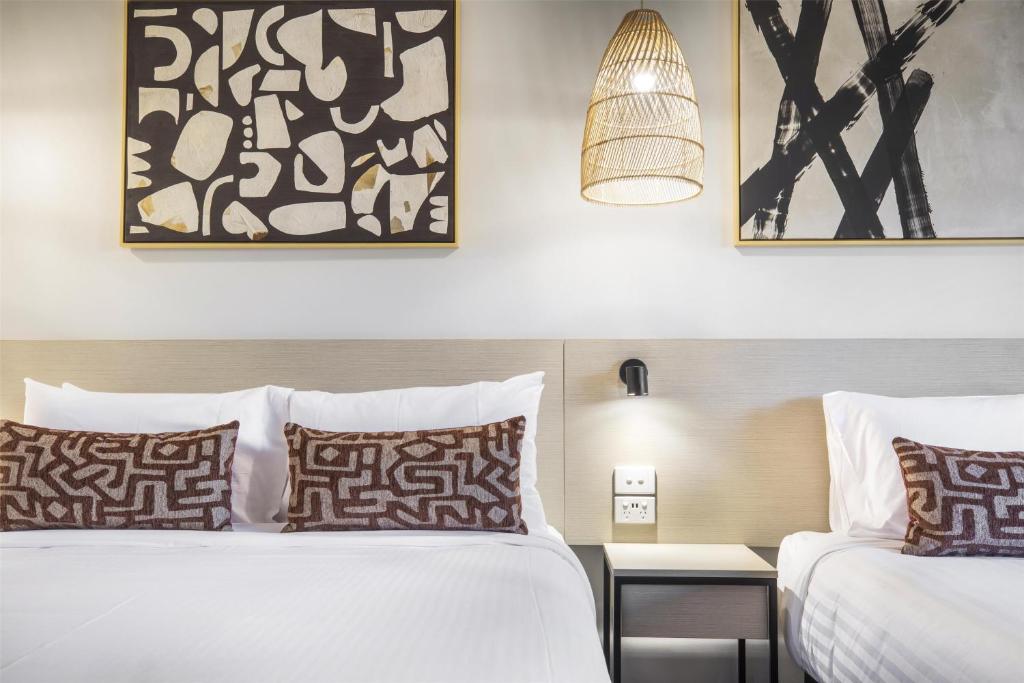 Nightcap at Dalrymple Hotel - Resim 14