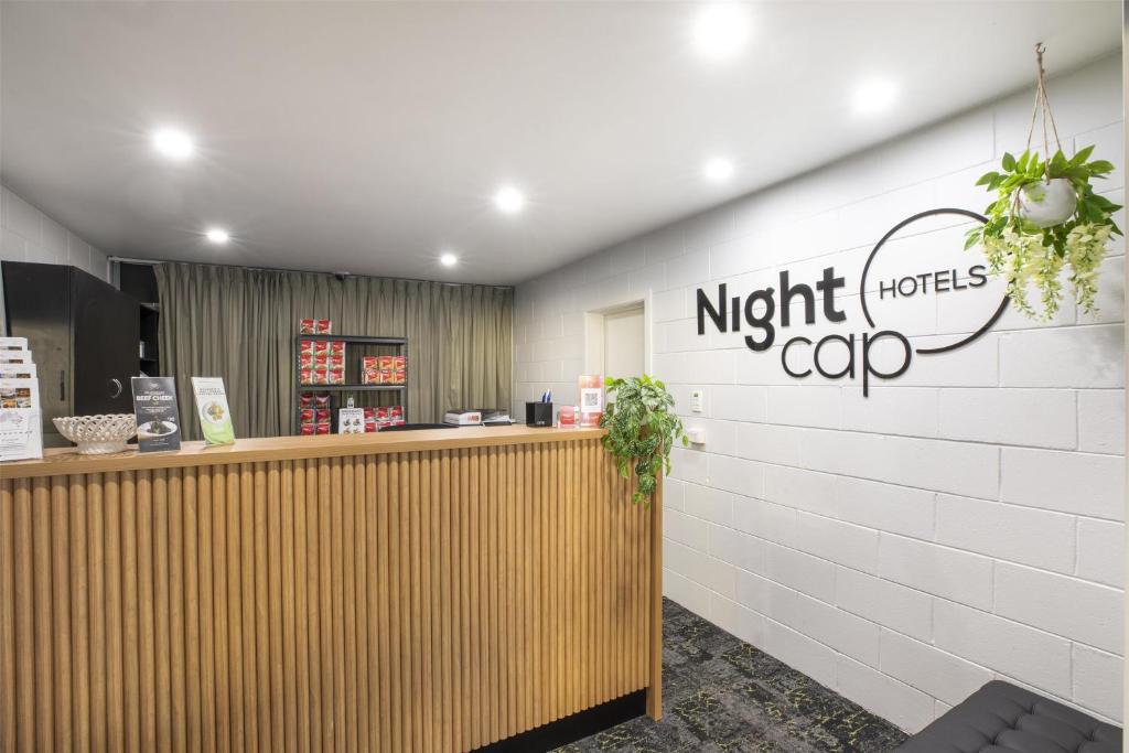 Nightcap at Dalrymple Hotel - Resim 16