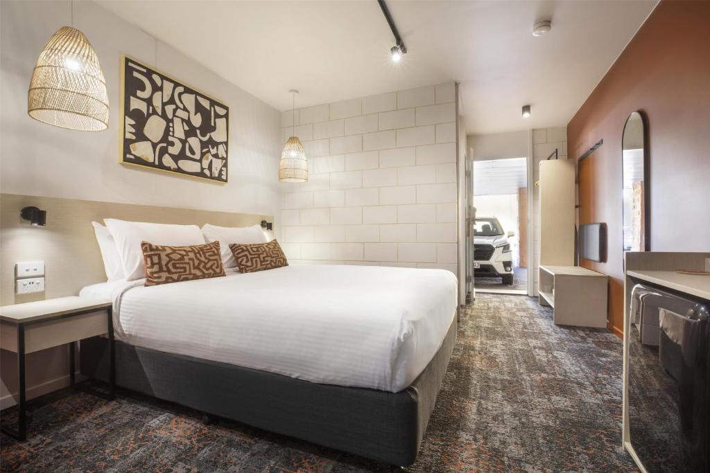 Nightcap at Dalrymple Hotel - Resim 27