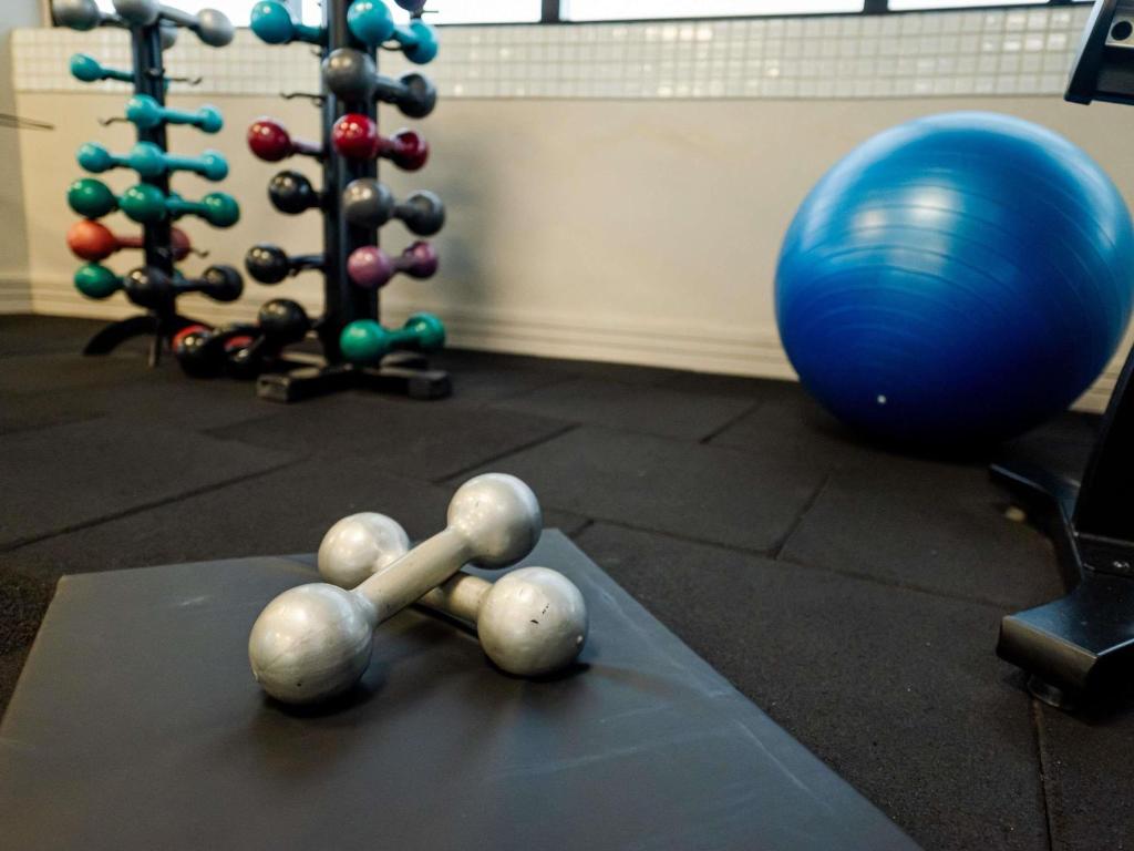 O centro de fitness e/ou as comodidades de fitness de Mercure Belem Boulevard
