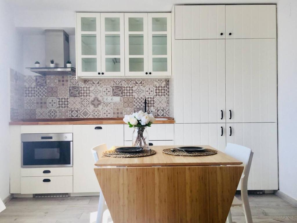 Beautiful apartment stylish village house @ Center Cadaqués - Housity