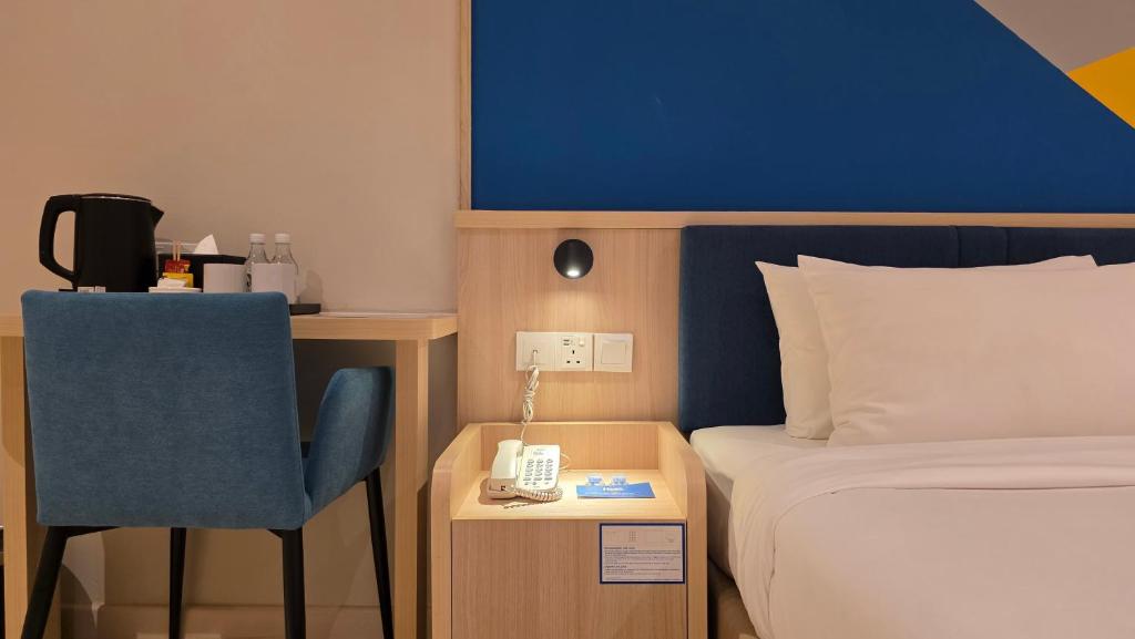 Postel nebo postele na pokoji v ubytování Fives Hotel Meldrum