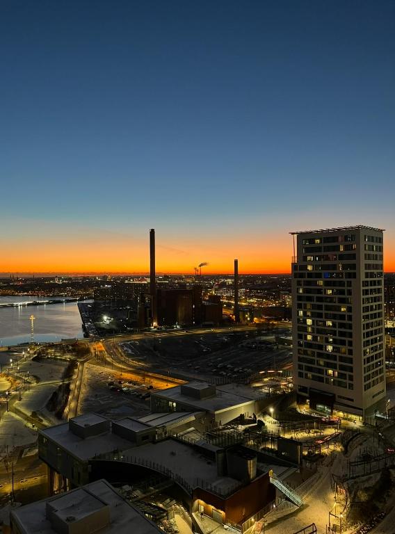 21st Floor Oceanfront Luxury Condo - Gym, Helsinki (updated prices 2026) - Luxury High-Rise Waterfront Condos With Gym
